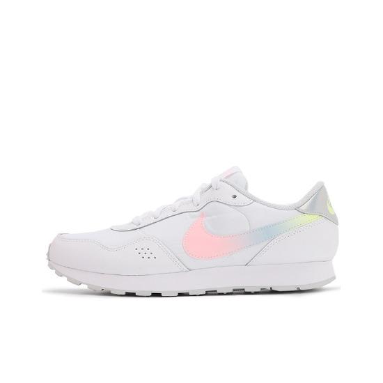 Nike MD Valiant GS White Multi DB3743-100 EU 36.5 чистый/белый
Nike MD Valiant GS White Multi DB3743-100 EU 36.5 чистый/белый