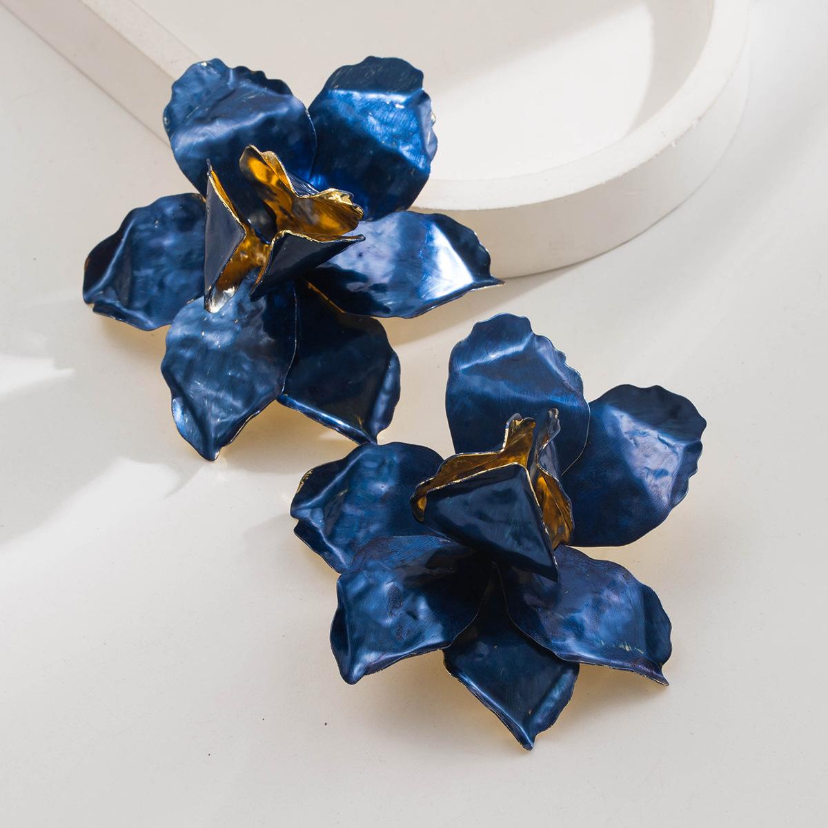 Exaggerated Personality Versatile Solid Color Three-Dimensional Flower Earrings for Women Multi-Layer Large Petal S925 Silver Needle Ear Jewelry синий
Exaggerated Personality Versatile Solid Color Three-Dimensional Flower Earrings for Women Multi-Layer Large Petal S925 Silver Needle Ear Jewelry синий