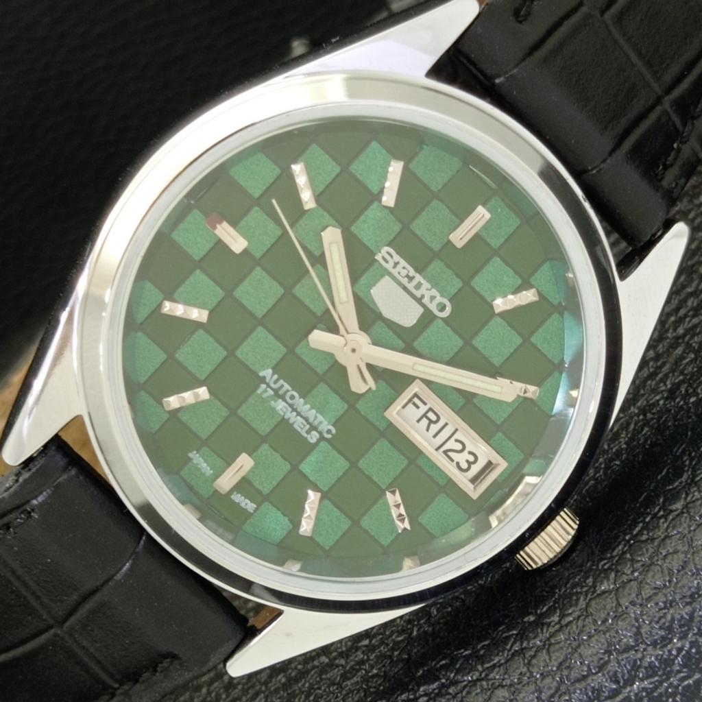 REFURBISHED JAPAN MADE SEIKO 5 AUTOMATIC MENS WATCH GREEN DIAL CUSTOM a440076-2 QV90-a440076
REFURBISHED JAPAN MADE SEIKO 5 AUTOMATIC MENS WATCH GREEN DIAL CUSTOM a440076-2 QV90-a440076