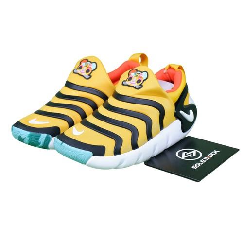 Nike Dynamo Go SE PS Chinese New Year DR0270-700 EU 35 золотий/чорний
Nike Dynamo Go SE PS Chinese New Year DR0270-700 EU 35 золотий/чорний