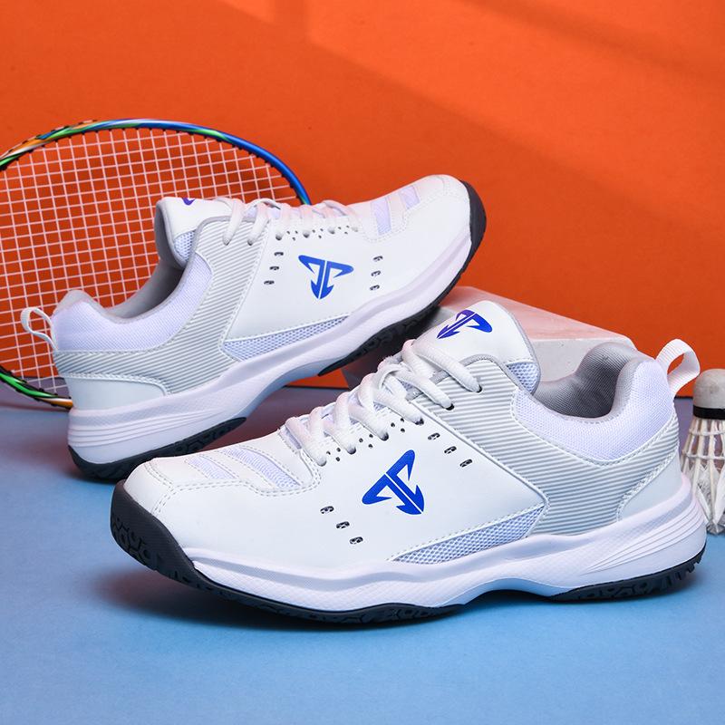 Large size new badminton professional comprehensive training shoes, student non-slip, wear-resistant, breathable and shock-absorbing sports shoes 46
Large size new badminton professional comprehensive training shoes, student non-slip, wear-resistant, breathable and shock-absorbing sports shoes 46