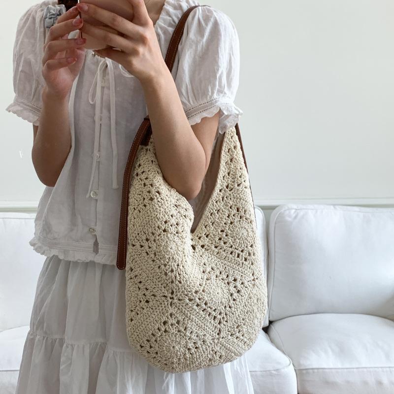 Personalized new sunflower cotton thread bag daily shoulder beach bag cotton rope woven bag
Personalized new sunflower cotton thread bag daily shoulder beach bag cotton rope woven bag