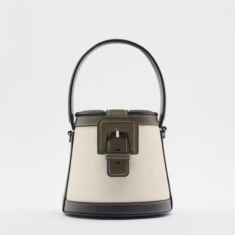 Z Family Cross-border Women s Bag 2025 New Style Baita Contrasting Color Buckle Handbag Single-shoulder Cross-body Barrel All-matching. темно-зеленого
Z Family Cross-border Women s Bag 2025 New Style Baita Contrasting Color Buckle Handbag Single-shoulder Cross-body Barrel All-matching. темно-зеленого