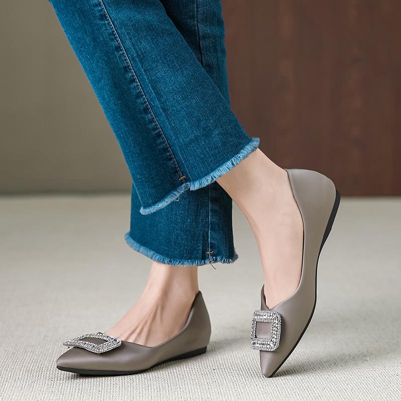 Pointed single shoes women s spring 2025 new soft sole comfortable and versatile temperament commuter women s shoes D833-368 40
Pointed single shoes women s spring 2025 new soft sole comfortable and versatile temperament commuter women s shoes D833-368 40
