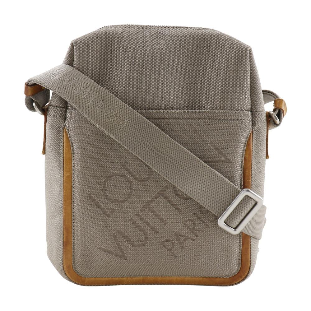 LOUIS VUITTON Sitadan Shoulder Bag M93041 Sable beige Damier Jean Canvas mens Used
LOUIS VUITTON Sitadan Shoulder Bag M93041 Sable beige Damier Jean Canvas mens Used