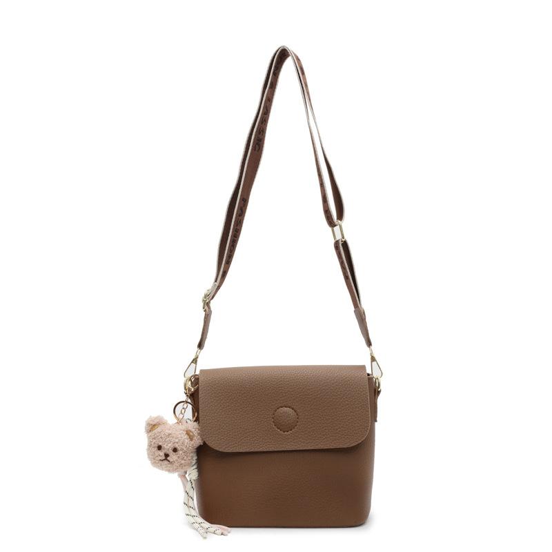 French casual minimalist style texture niche bucket bag versatile temperament high quality lychee pattern wide shoulder strap messenger bag
French casual minimalist style texture niche bucket bag versatile temperament high quality lychee pattern wide shoulder strap messenger bag