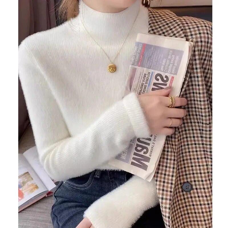 Зимний офисный женский теплый свитер из норкового флиса, модный утолщенный трикотаж с высоким воротником, повседневный вязаный пуловер с длинными рукавами, женский 29784 One Size белый
Зимний офисный женский теплый свитер из норкового флиса, модный утолщенный трикотаж с высоким воротником, повседневный вязаный пуловер с длинными рукавами, женский 29784 One Size белый