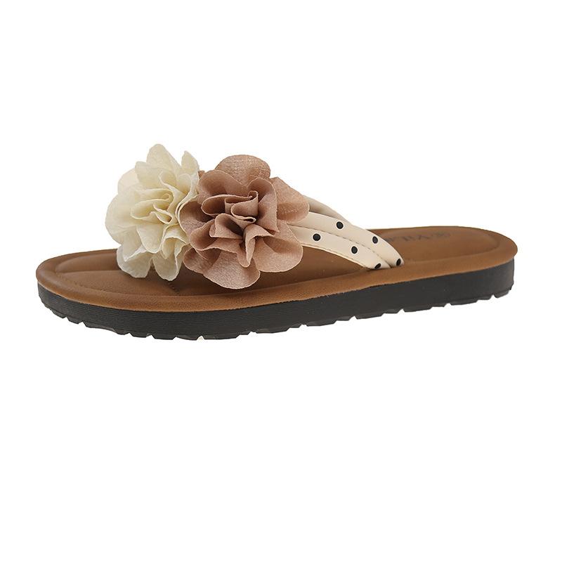 Cartoon cute flip-flops women s summer wear soft bottom fashion 2025 new versatile flat heel cool slippers 35
Cartoon cute flip-flops women s summer wear soft bottom fashion 2025 new versatile flat heel cool slippers 35