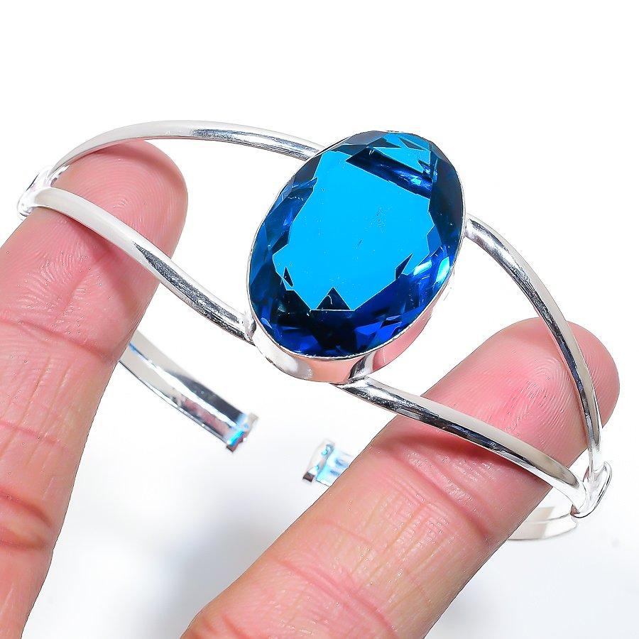 Этнический браслет-манжета ручной работы с драгоценным камнем London Blue Topaz, регулируемый VR-2856
Этнический браслет-манжета ручной работы с драгоценным камнем London Blue Topaz, регулируемый VR-2856