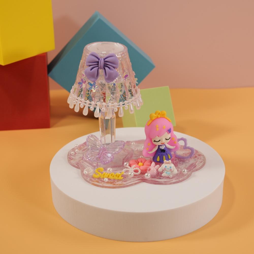 Набор для поделок «Кристальный ночник своими руками» для детей: Детская развивающая игрушка и креативный набор настольных ламп
Набор для поделок «Кристальный ночник своими руками» для детей: Детская развивающая игрушка и креативный набор настольных ламп