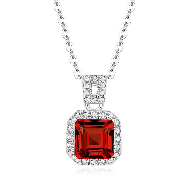 Square natural crystal stone necklace women s high-end full diamond s925 silver ins wind collarbone chain women s perfume bottle pendant 925 silver
Square natural crystal stone necklace women s high-end full diamond s925 silver ins wind collarbone chain women s perfume bottle pendant 925 silver