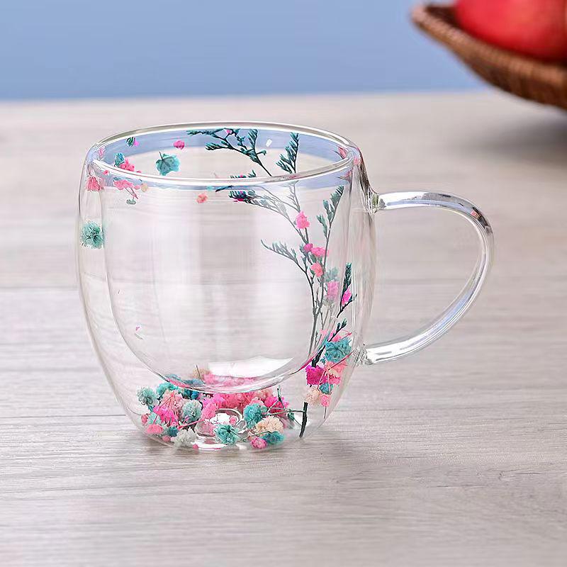 High-value Double-layer Glass Cup with Real Dried Flowers - Heat-resistant with Handle for Tea, Coffee, or Milk.
High-value Double-layer Glass Cup with Real Dried Flowers - Heat-resistant with Handle for Tea, Coffee, or Milk.