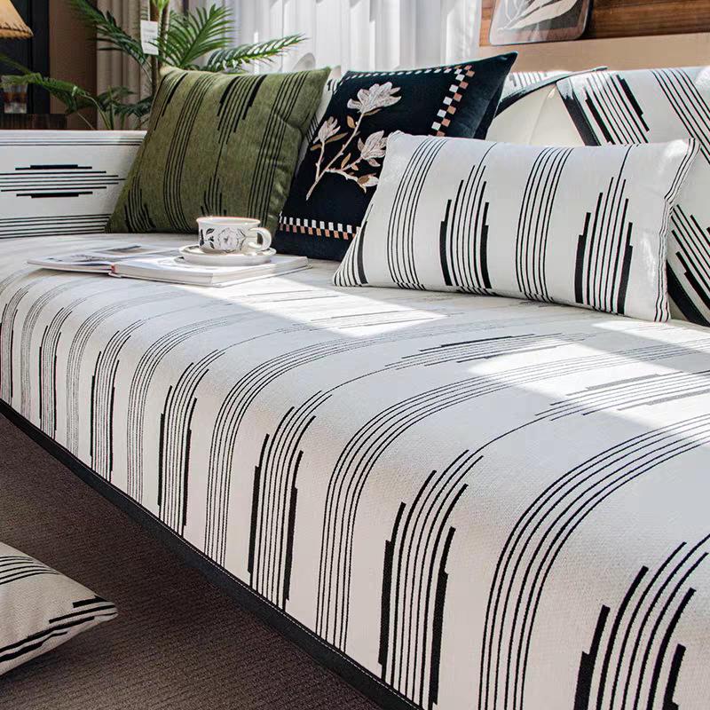 The New Sofa Cushion Is Universal In All Seasons, with Styled Non-slip Seat Cushion, Simple Modern Living Room Leather Sofa Cover Cloth 90*160cm
The New Sofa Cushion Is Universal In All Seasons, with Styled Non-slip Seat Cushion, Simple Modern Living Room Leather Sofa Cover Cloth 90*160cm