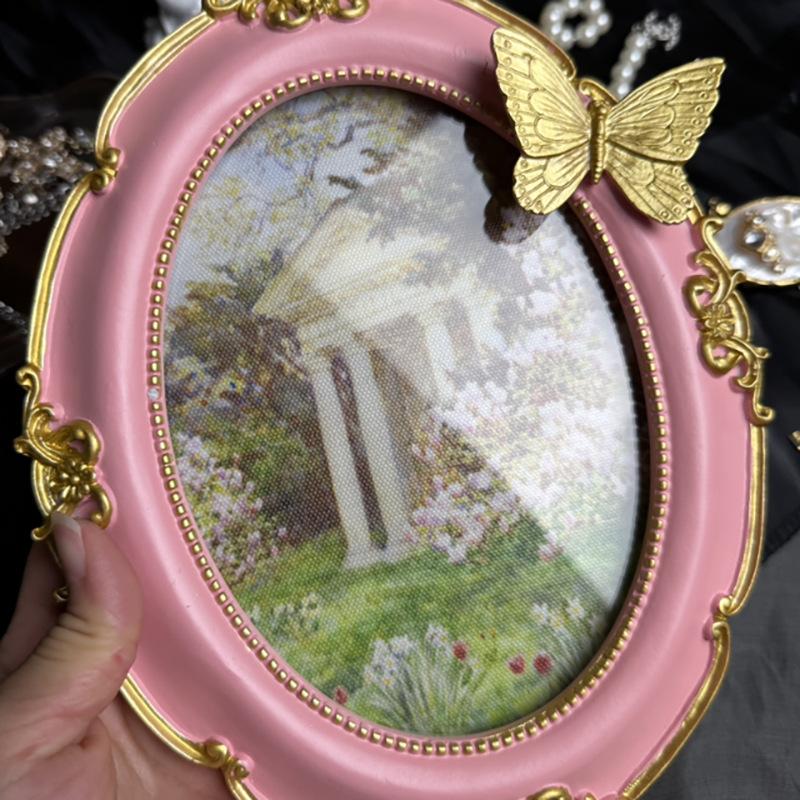French Vintage Photo Frame 7 Inch Luxury Butterfly Wall Art for Oil Painting Style Decor Outer 7inches
French Vintage Photo Frame 7 Inch Luxury Butterfly Wall Art for Oil Painting Style Decor Outer 7inches