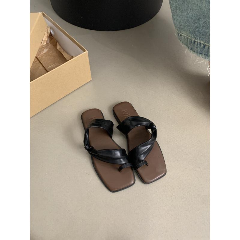 Slippers women s summer outer wear new with skirt seaside beach soft flat bottom cover toe sandals 39 чёрный
Slippers women s summer outer wear new with skirt seaside beach soft flat bottom cover toe sandals 39 чёрный