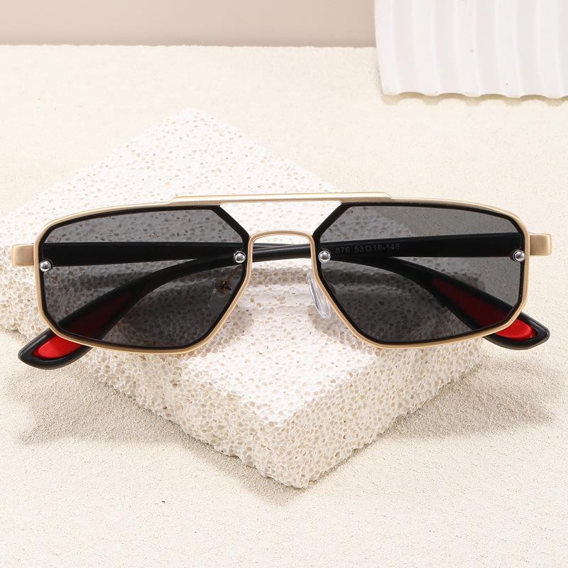 European American Style Men Sunglasses Polygon Shape UV Protection Sun Glasses Men Driving Fishing Sun Glass for Men
European American Style Men Sunglasses Polygon Shape UV Protection Sun Glasses Men Driving Fishing Sun Glass for Men