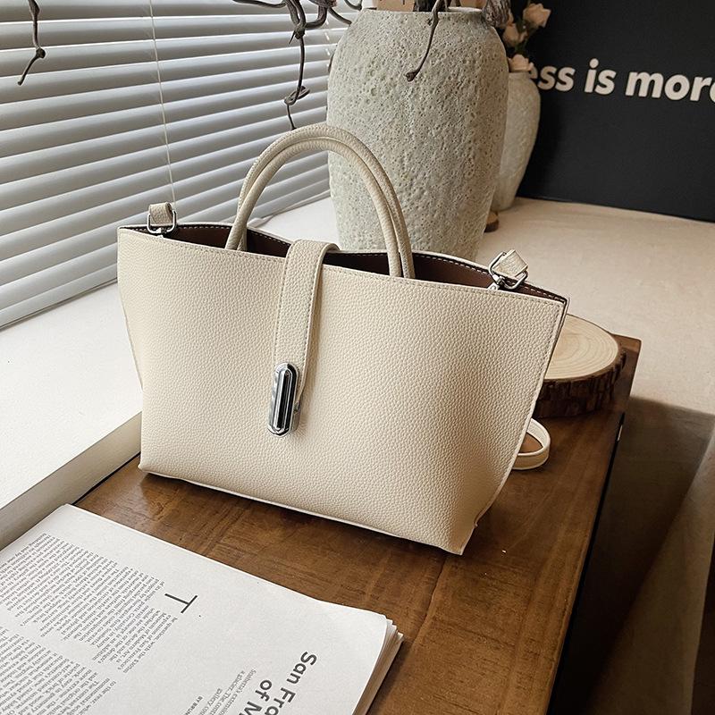 Premium bag women s new fashion shoulder bag large capacity tote bag commuter messenger hand bag
Premium bag women s new fashion shoulder bag large capacity tote bag commuter messenger hand bag