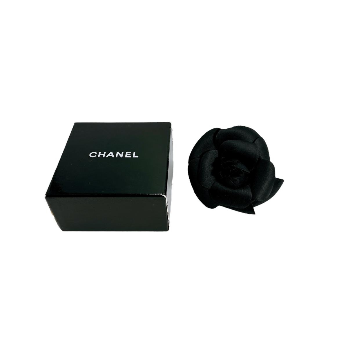 CHANEL Camelia Brooch black Women Used
CHANEL Camelia Brooch black Women Used