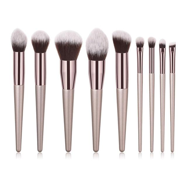 4/10pcs Champagne makeup brushes set for cosmetic blush eyeshadow blending make up brush beauty tool шампанського
4/10pcs Champagne makeup brushes set for cosmetic blush eyeshadow blending make up brush beauty tool шампанського