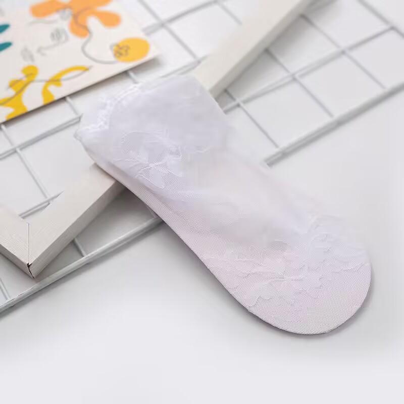 Женские летние тонкие кружевные чулки One size fits all белый
Женские летние тонкие кружевные чулки One size fits all белый