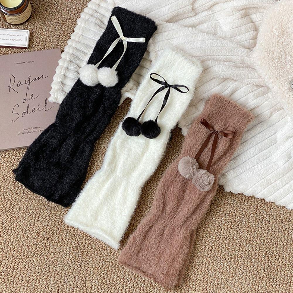 Y2k Mink Fur Leg Warmer Plush Balls Lolita Bowknot Leg Warmer Casual Knitted Leg Covers Women Brow Simple
Y2k Mink Fur Leg Warmer Plush Balls Lolita Bowknot Leg Warmer Casual Knitted Leg Covers Women Brow Simple