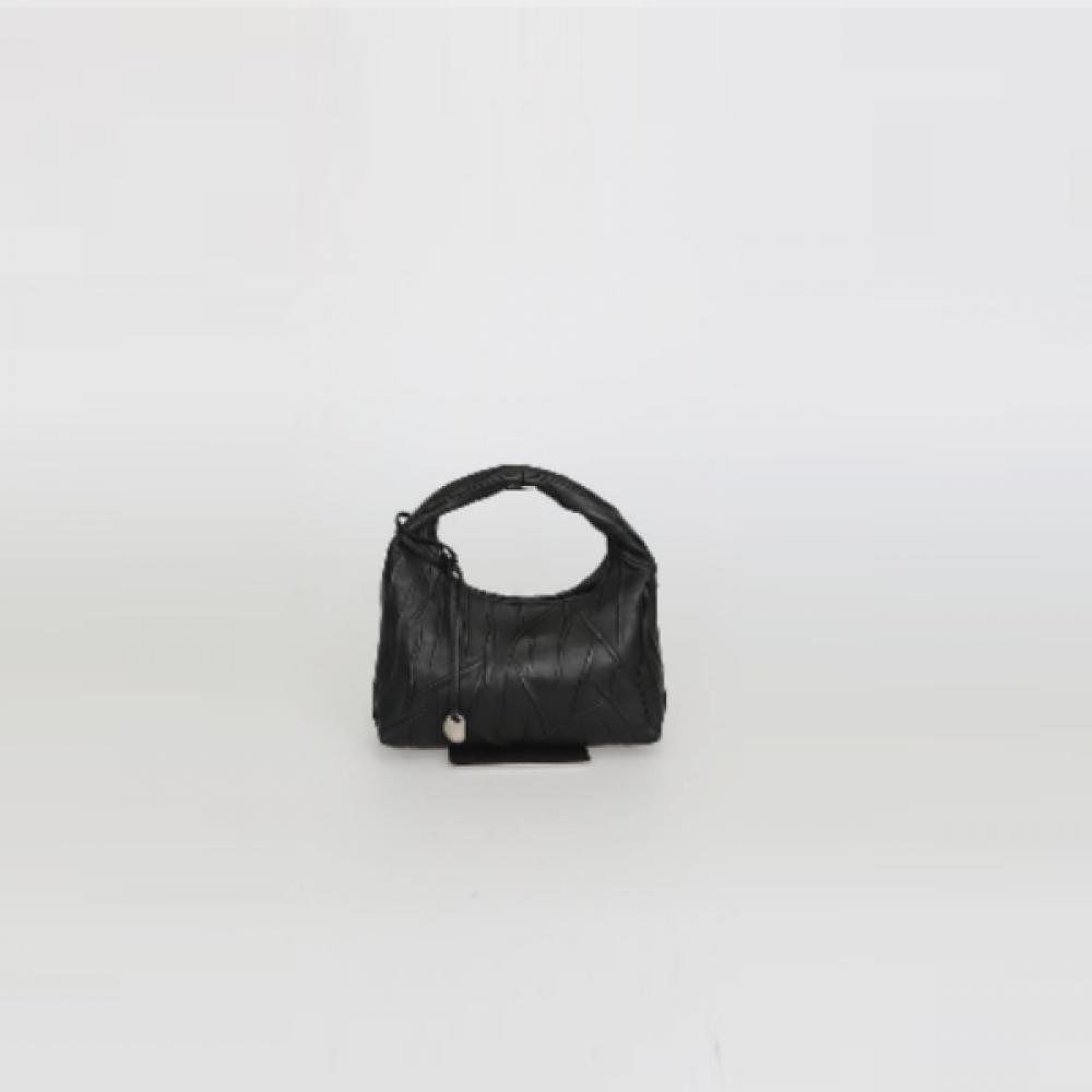Rouge Lounge Lavello Tote Ra2g3abg332wbk Single option
Rouge Lounge Lavello Tote Ra2g3abg332wbk Single option