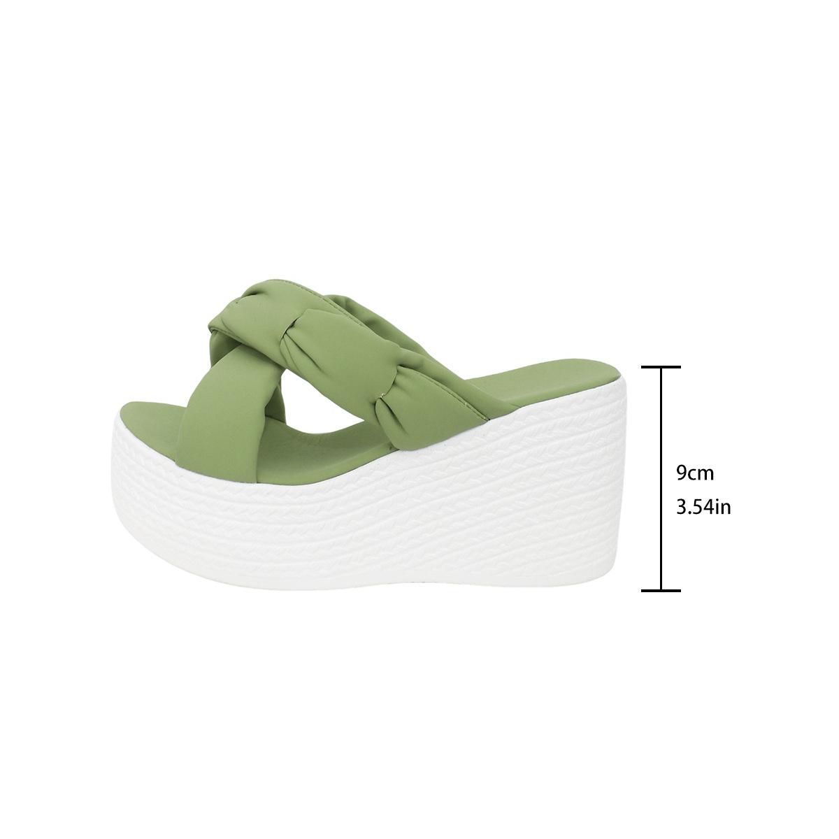 Large size wedge-heeled slippers women s 2025 new European and American fashion versatile casual high-heeled thick-soled cross-strapped slippers 40 зелений
Large size wedge-heeled slippers women s 2025 new European and American fashion versatile casual high-heeled thick-soled cross-strapped slippers 40 зелений