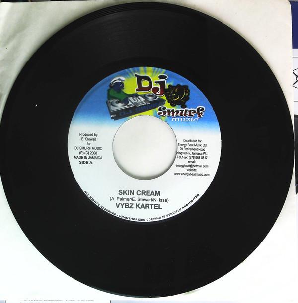 7-дюймовая пластинка VYBZ KARTEL, SHAWN STORM - Skin Cream/ 27 Ways NONE DJ Smurf Muzic 2008 Ямайка Регги, Ска и Даб Б/У
7-дюймовая пластинка VYBZ KARTEL, SHAWN STORM - Skin Cream/ 27 Ways NONE DJ Smurf Muzic 2008 Ямайка Регги, Ска и Даб Б/У