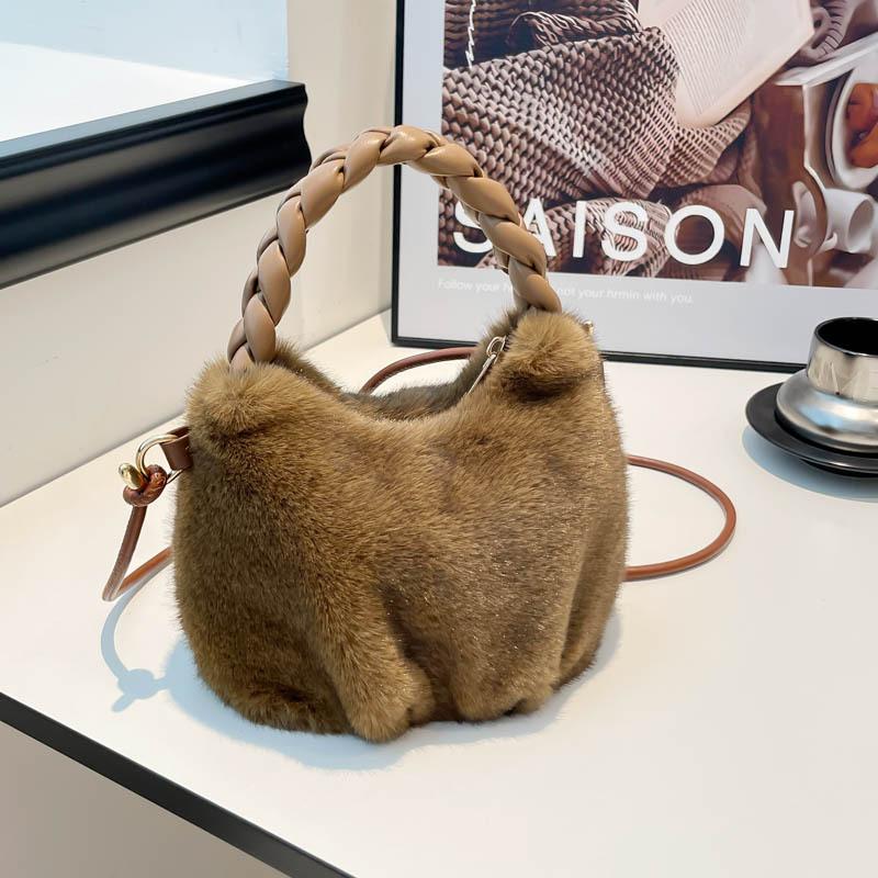 Fluffy Texture Vwrastile Crossbody Bag Women Winter Fashi Furry Bucket Bag with Braided Leisure Handle Shoulder Storage Bags
Fluffy Texture Vwrastile Crossbody Bag Women Winter Fashi Furry Bucket Bag with Braided Leisure Handle Shoulder Storage Bags