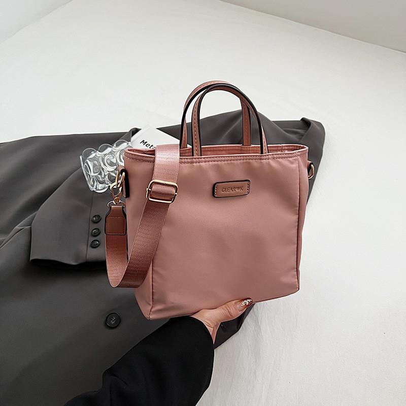 Stylish Cross-border Trend Nylon Handbag Women s 2023 New Autumn Winter Retro Small Shoulder Bag High-end Single Shoulder Bag розовый
Stylish Cross-border Trend Nylon Handbag Women s 2023 New Autumn Winter Retro Small Shoulder Bag High-end Single Shoulder Bag розовый