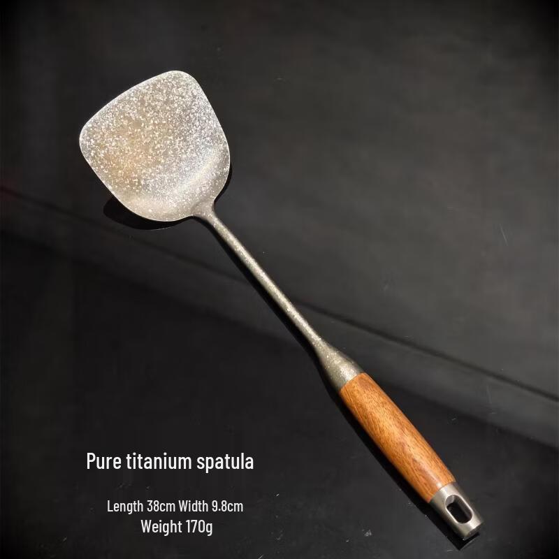 Zhi Shi Pure Titanium Wok Spatula with Rosewood Handle
Zhi Shi Pure Titanium Wok Spatula with Rosewood Handle