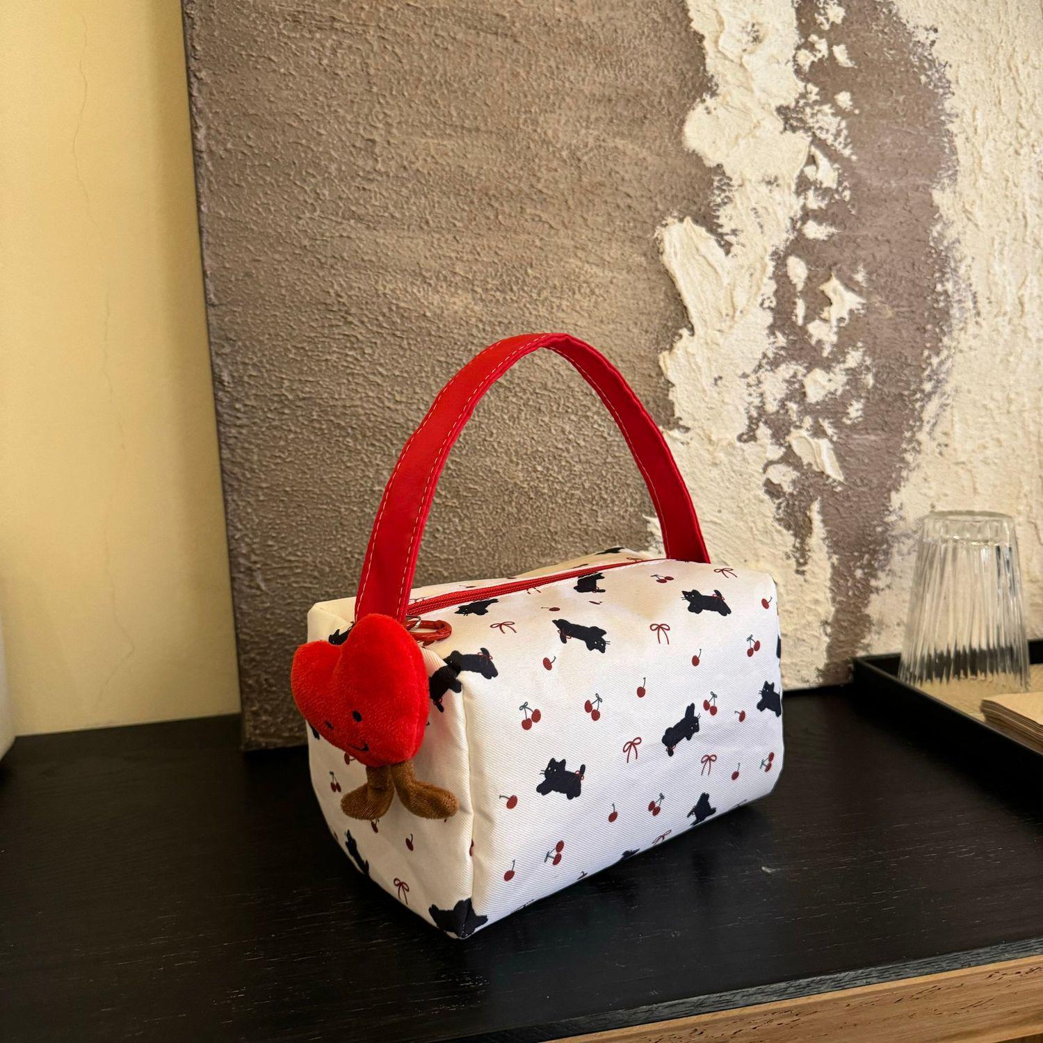 New Arrival Women s Cotton Toiletry Bag - Large Capacity, Portable & Three-Dimensional for Autumn/Winter Makeup Storage
New Arrival Women s Cotton Toiletry Bag - Large Capacity, Portable & Three-Dimensional for Autumn/Winter Makeup Storage