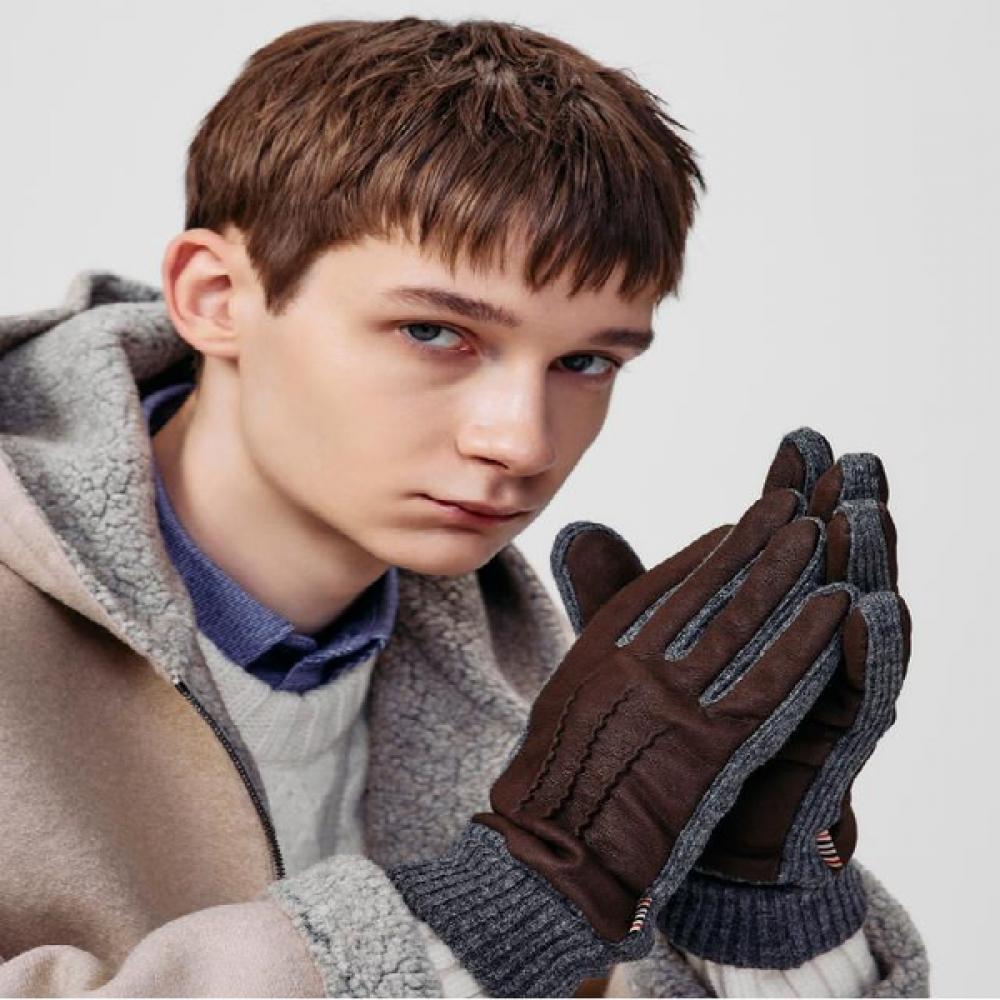 Daks Brown Goatskin Suede Smartphone Touch Gloves Single option
Daks Brown Goatskin Suede Smartphone Touch Gloves Single option
