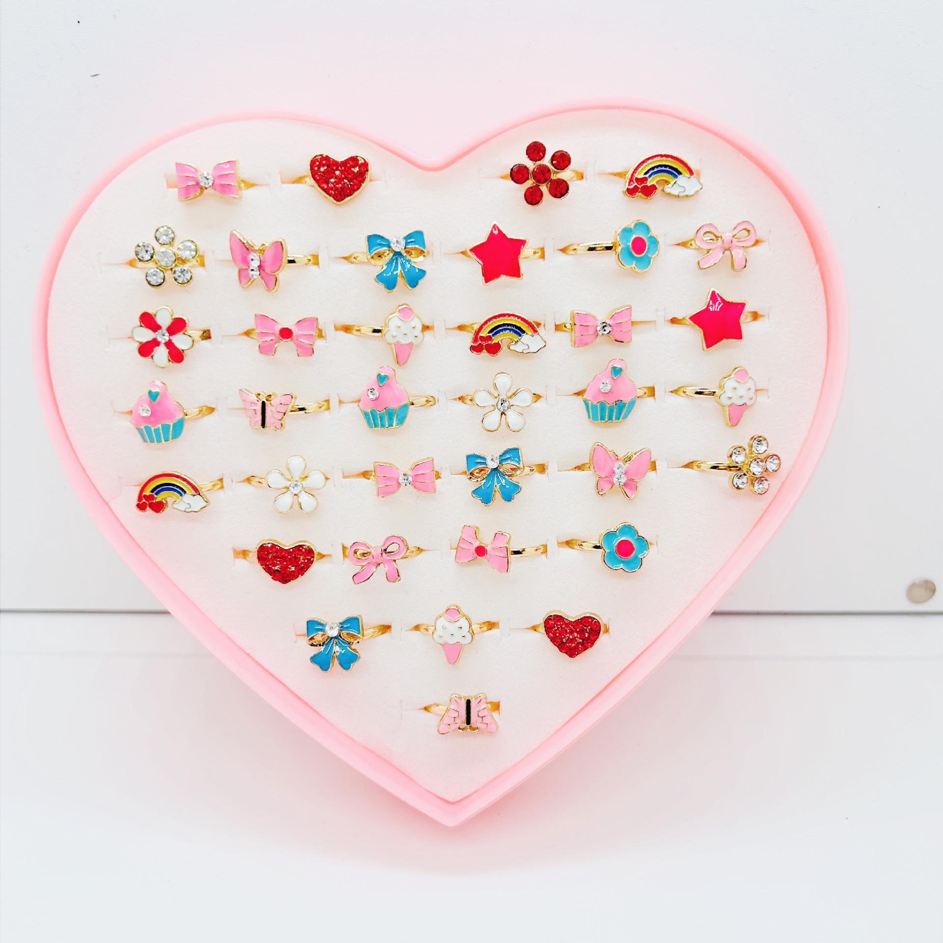 36pcs Adjustable Rings for Girls Pretend Play Makeup Toys for kids Cartoon Jewelry Alloy Rings Birthday Gifts for Girls
36pcs Adjustable Rings for Girls Pretend Play Makeup Toys for kids Cartoon Jewelry Alloy Rings Birthday Gifts for Girls