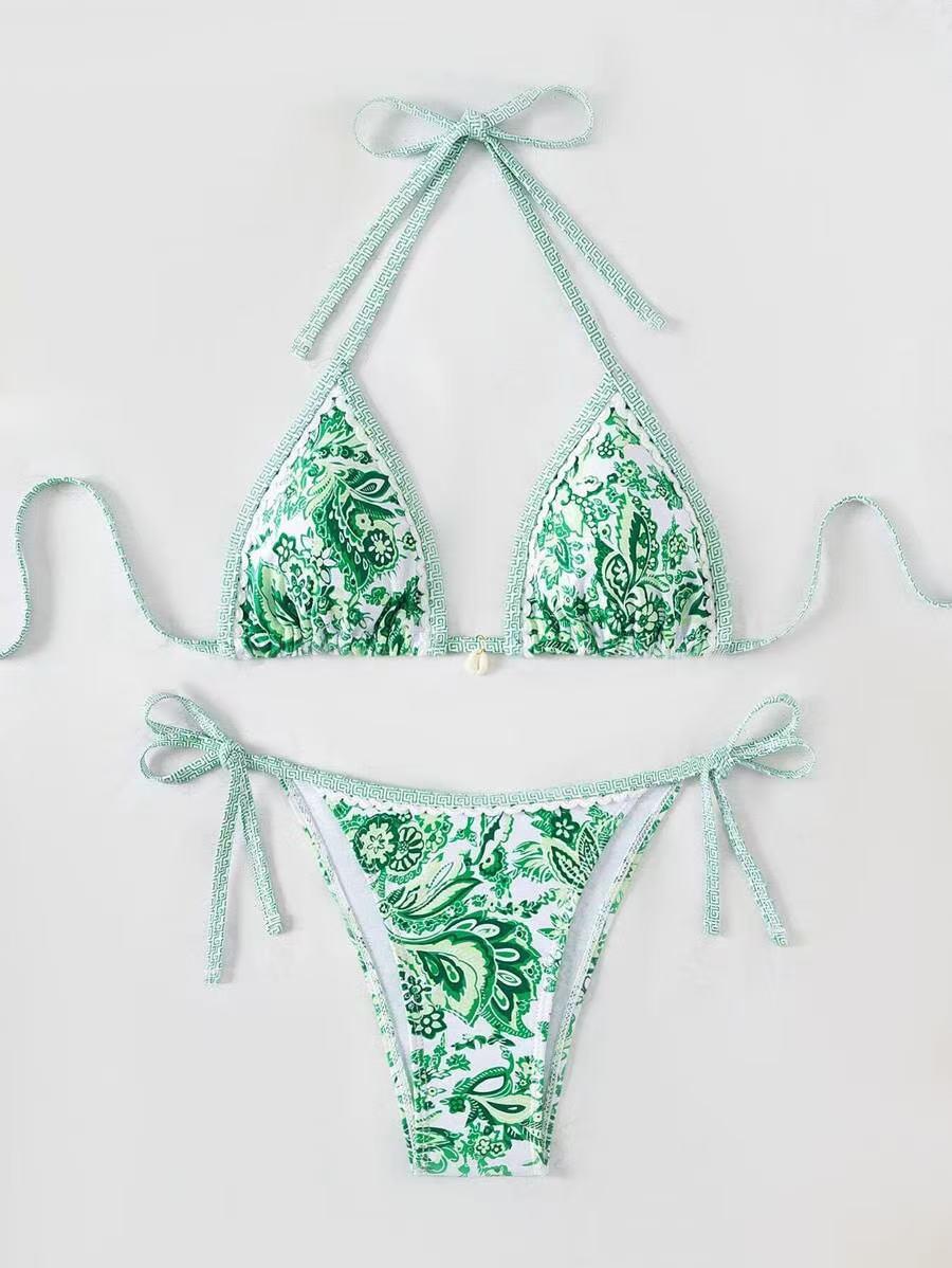 Stylish Strappy Bikini Set with Side Trim and Print - 2025 Collection Medium
Stylish Strappy Bikini Set with Side Trim and Print - 2025 Collection Medium