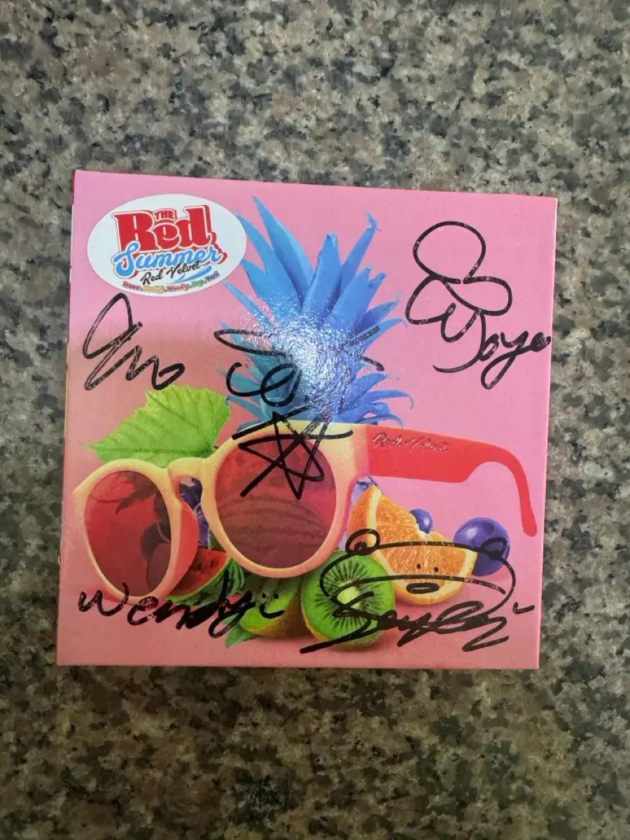 Secret Red Velvet autographed autographed album reddish
Secret Red Velvet autographed autographed album reddish