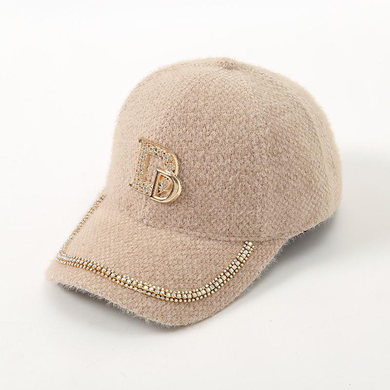 Брендовая модная регулируемая бейсболка женская осенняя D-образная кепка с бриллиантами зимняя уличная толстая теплая плюшевая шапка для женщин 56-60CM
Брендовая модная регулируемая бейсболка женская осенняя D-образная кепка с бриллиантами зимняя уличная толстая теплая плюшевая шапка для женщин 56-60CM
