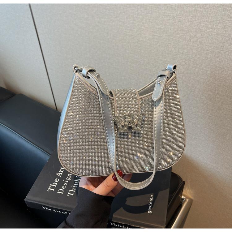 Premium texture fashionable bright diamond versatile shoulder underarm bag women s 2025 summer new commuter dumpling bag серебряный
Premium texture fashionable bright diamond versatile shoulder underarm bag women s 2025 summer new commuter dumpling bag серебряный