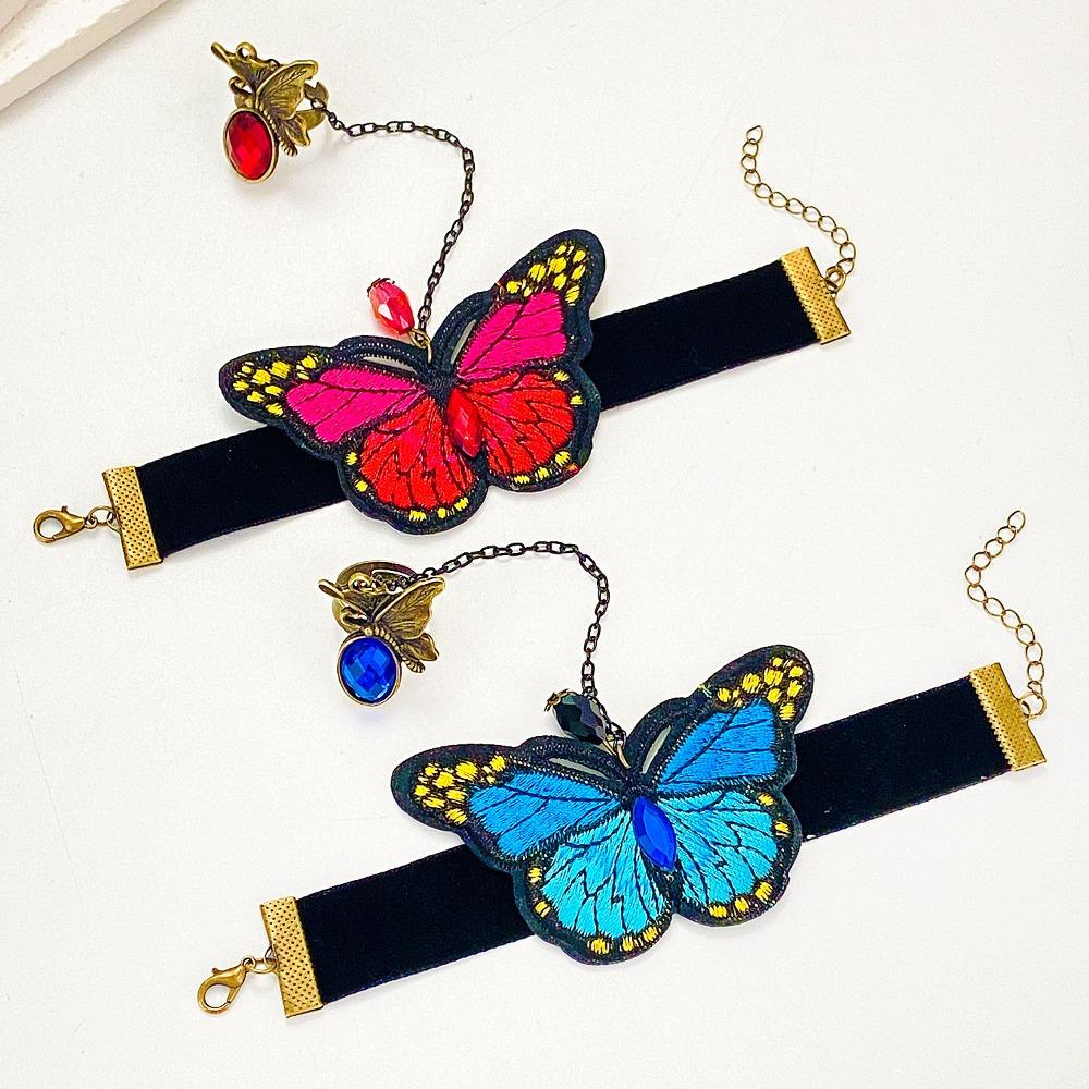 Personality Vintage Butterfly Bracelet Classic Bracelet with Fingernail Chain Jewelry Accessories синий
Personality Vintage Butterfly Bracelet Classic Bracelet with Fingernail Chain Jewelry Accessories синий