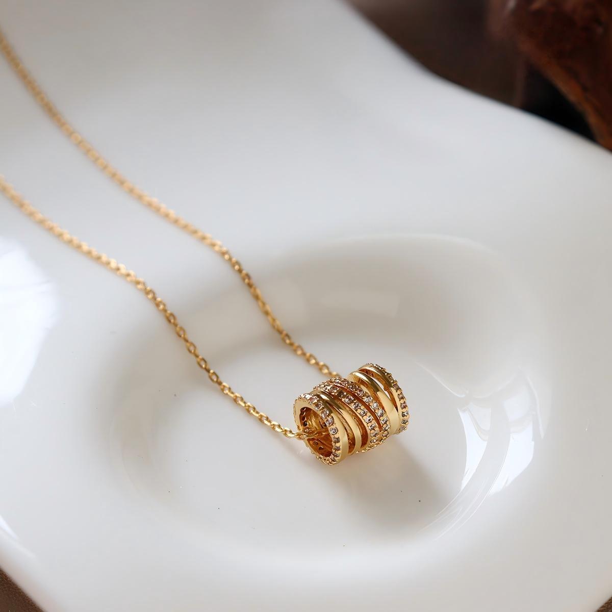 Fashion Zirconium Necklace Round Pop Love Language Collarbone Chain Simple Accessories Internet Celebrities
Fashion Zirconium Necklace Round Pop Love Language Collarbone Chain Simple Accessories Internet Celebrities