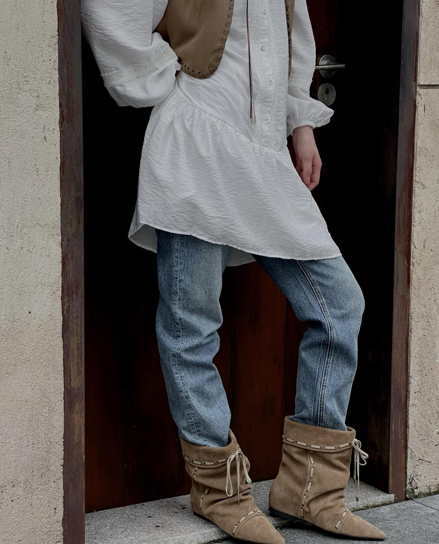 Одежда для ветреной погоды в стиле «старые деньги»! 2025 ретро ветер замша заостренные ремешки плиссированные присборенные ботинки на высокой платформе осень-зима короткие ботинки женские 35 абрикосовый
Одежда для ветреной погоды в стиле «старые деньги»! 2025 ретро ветер замша заостренные ремешки плиссированные присборенные ботинки на высокой платформе осень-зима короткие ботинки женские 35 абрикосовый