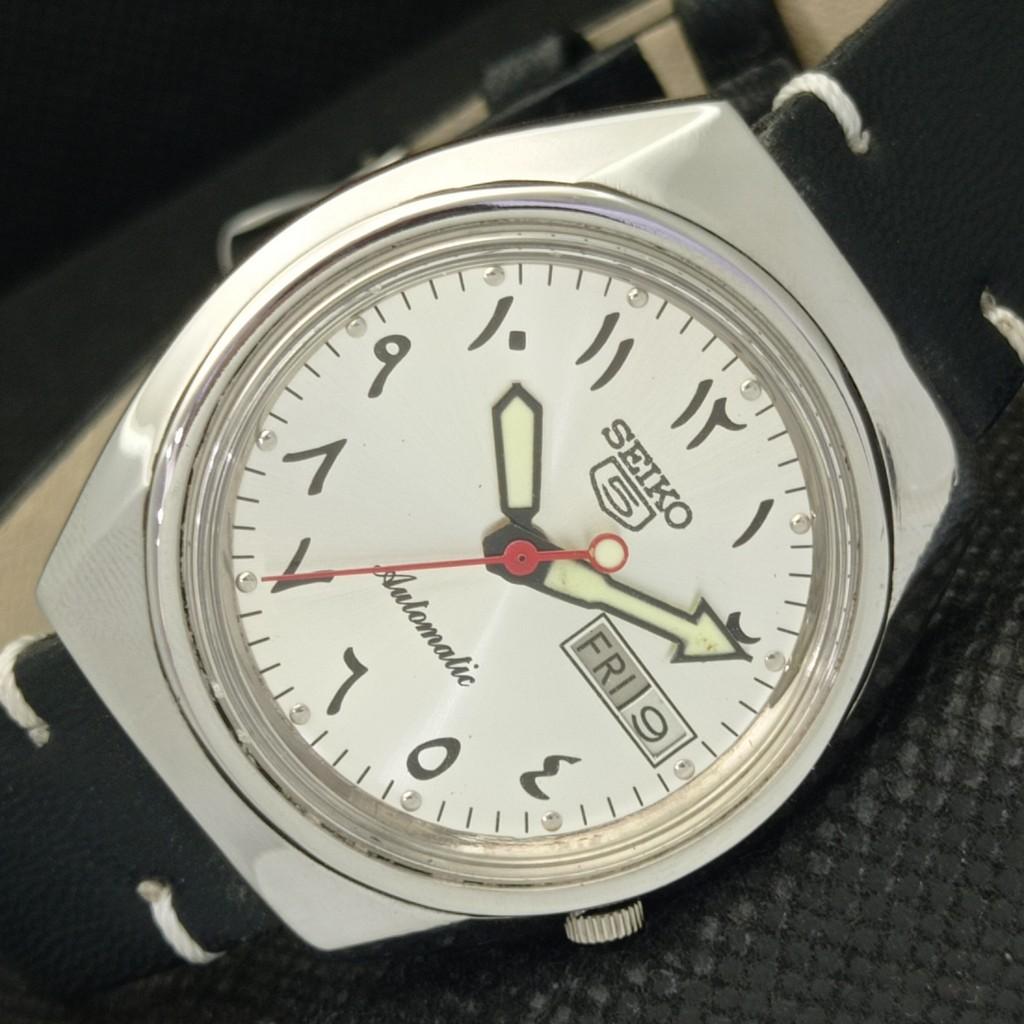 Б/У винтажные мужские часы SEIKO 5 AUTO 7019A из Японии, арабские, серебряные, 583e-a307192-6 lot583e-a307192
Б/У винтажные мужские часы SEIKO 5 AUTO 7019A из Японии, арабские, серебряные, 583e-a307192-6 lot583e-a307192