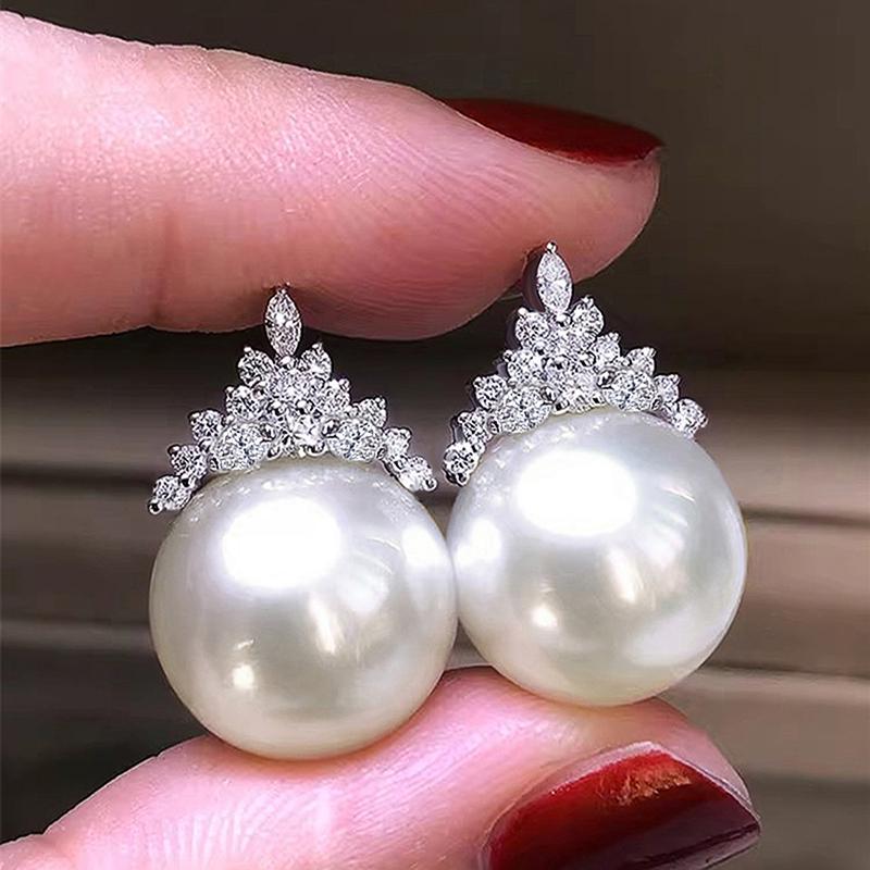 Huitan Luxury Imitation Pearl Drop Earrings Lady Engagement Accessories with Shiny Zirconia Delicate Elegant Zircon for Wedding
Huitan Luxury Imitation Pearl Drop Earrings Lady Engagement Accessories with Shiny Zirconia Delicate Elegant Zircon for Wedding
