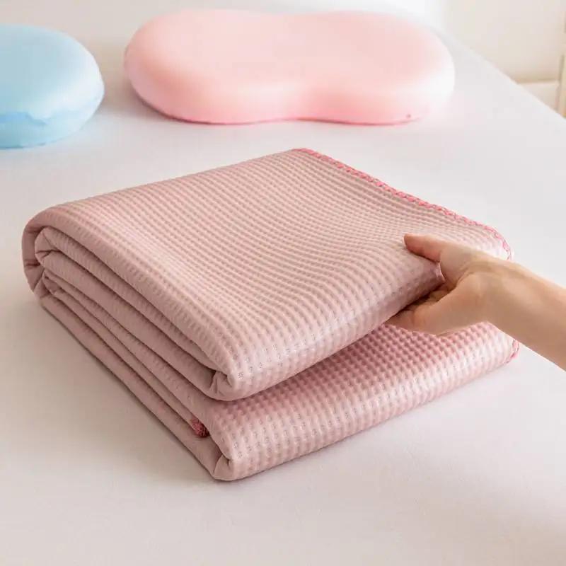2025 Hot Sale Explosive Class A Waffle 400 Cool Silk Blanket Multifunctional Double-sided Cool Summer Quilt 100x150cm 1pcs
2025 Hot Sale Explosive Class A Waffle 400 Cool Silk Blanket Multifunctional Double-sided Cool Summer Quilt 100x150cm 1pcs