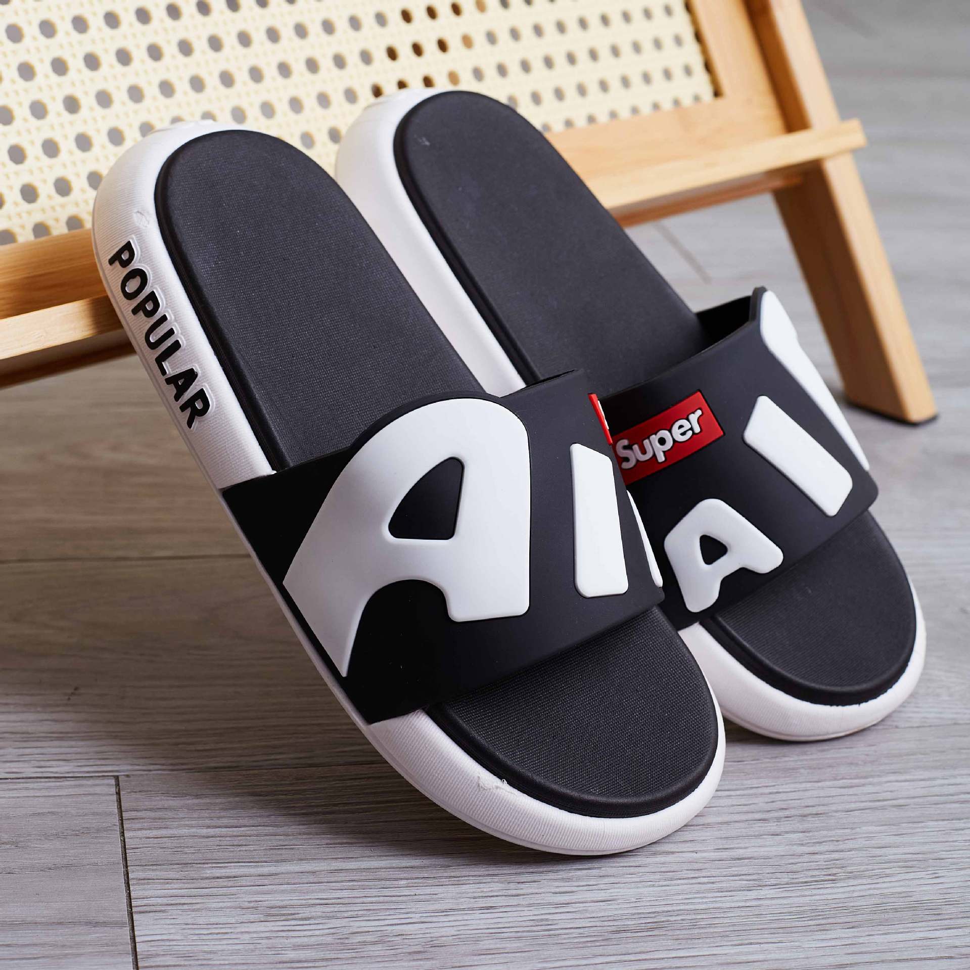 New sports and leisure slippers men s summer couples wear thick-soled non-slip and wear-resistant student fashion cool slippers 36/37
New sports and leisure slippers men s summer couples wear thick-soled non-slip and wear-resistant student fashion cool slippers 36/37
