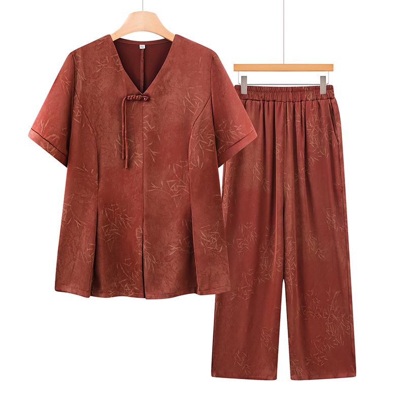 Chic Summer Two-Piece Set for Women: Loose-Fit Chinese Style Top and Short Sleeve Set for Middle-Aged & Elderly 4XL (130-145 jin)
Chic Summer Two-Piece Set for Women: Loose-Fit Chinese Style Top and Short Sleeve Set for Middle-Aged & Elderly 4XL (130-145 jin)