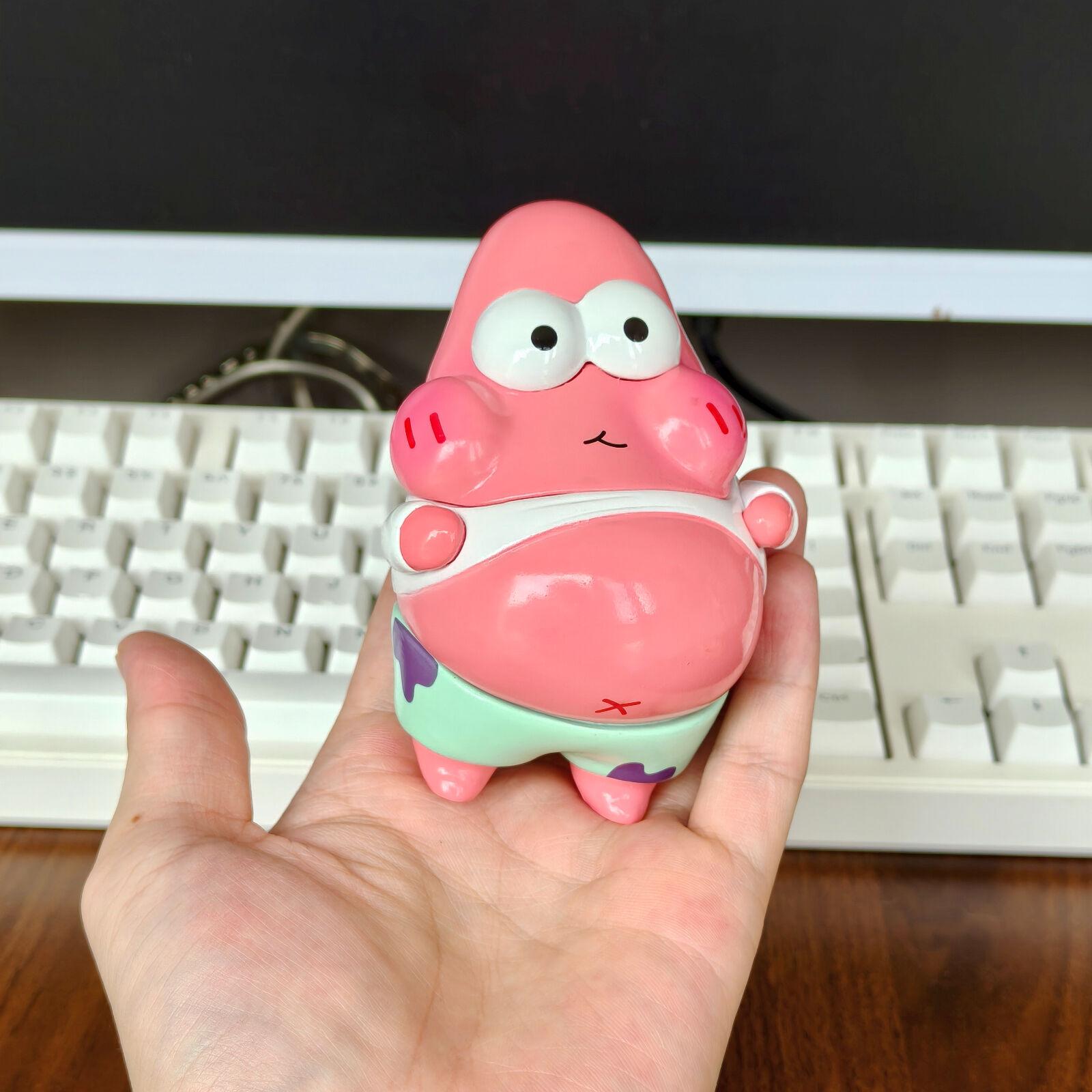 10CM NEW Sponge Funny Cute Baby Revealing Big Belly Solid glossy PVC Pink Starfish Yellow Sponge Ornament Collection Gift Toy
10CM NEW Sponge Funny Cute Baby Revealing Big Belly Solid glossy PVC Pink Starfish Yellow Sponge Ornament Collection Gift Toy