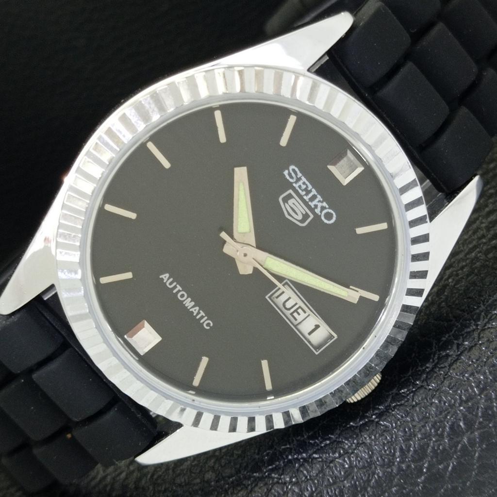 ЯПОНИЯ ВИНТАЖНЫЕ ВОССТАНОВЛЕННЫЕ SEIKO 5 АВТОМАТИЧЕСКИЕ 6309A МУЖСКИЕ ЧЕРНЫЕ ЧАСЫ a701687-5 R206c-a701687
ЯПОНИЯ ВИНТАЖНЫЕ ВОССТАНОВЛЕННЫЕ SEIKO 5 АВТОМАТИЧЕСКИЕ 6309A МУЖСКИЕ ЧЕРНЫЕ ЧАСЫ a701687-5 R206c-a701687