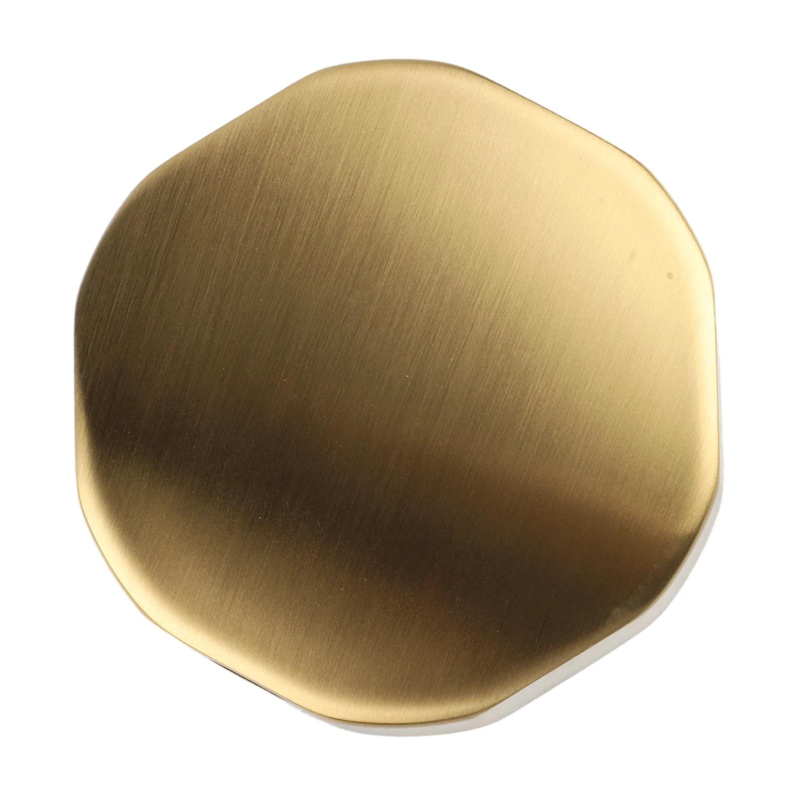 Bathroom Renovation Brushed Gold Bathtub Knob Easy Install Bathtub Knob User-friendly Design Brass Construction China Mainland
Bathroom Renovation Brushed Gold Bathtub Knob Easy Install Bathtub Knob User-friendly Design Brass Construction China Mainland