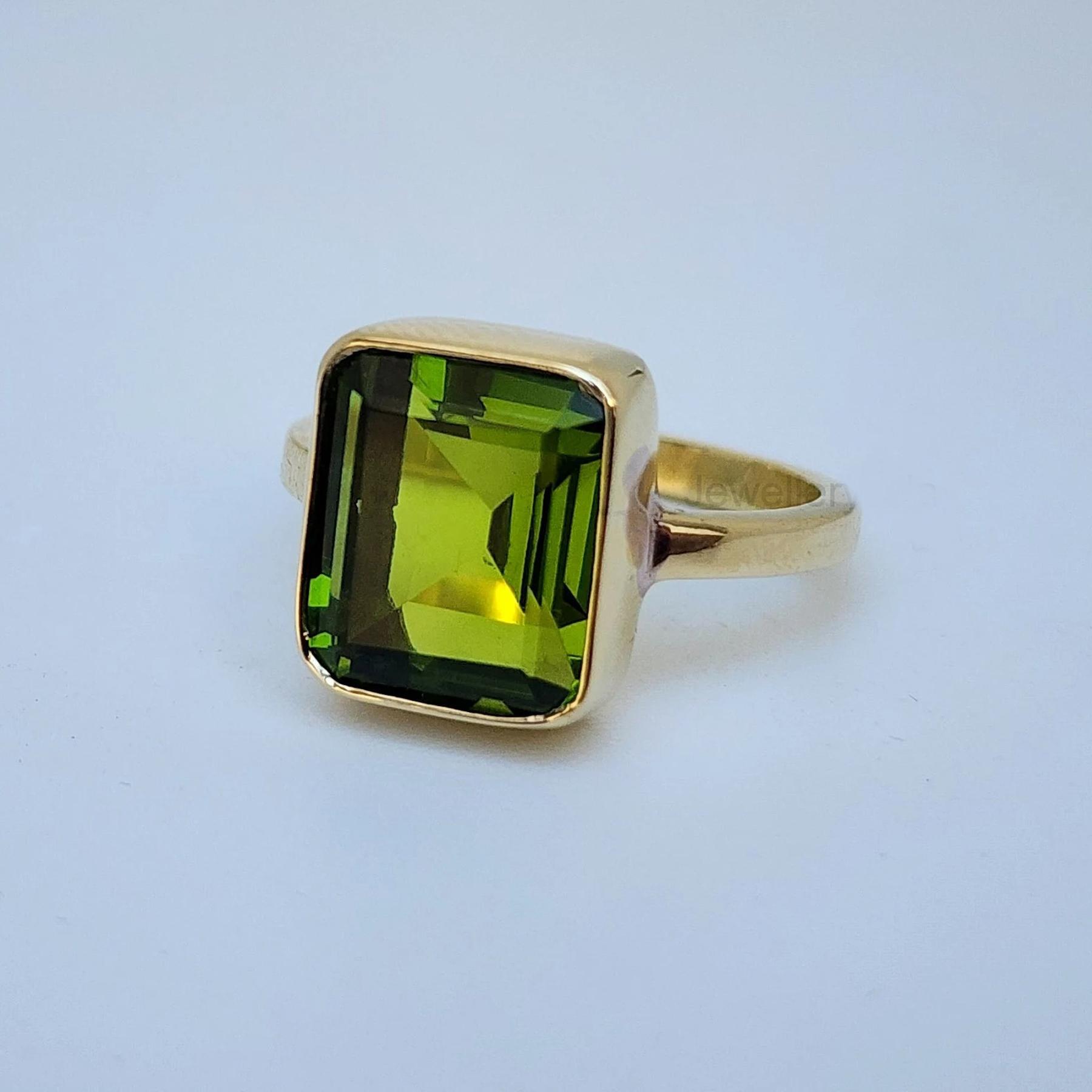 Genune Green Peridot 925 Sterling Silver Yellow Gold Overlay Ring Jewelry, Artisan Gift Wedding August Birthstone Ring 10 золотий
Genune Green Peridot 925 Sterling Silver Yellow Gold Overlay Ring Jewelry, Artisan Gift Wedding August Birthstone Ring 10 золотий